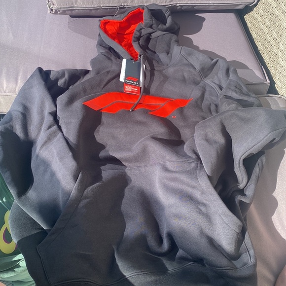 FORMULA 1 OFFICIAL PRODUCT SIZE XL Hooded sweatshirt black with F1 red logo NWT - Picture 2 of 11